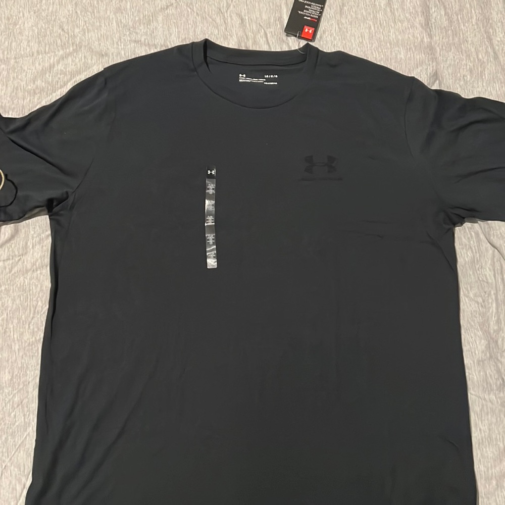 Brand New! Under Armour T-Shirt